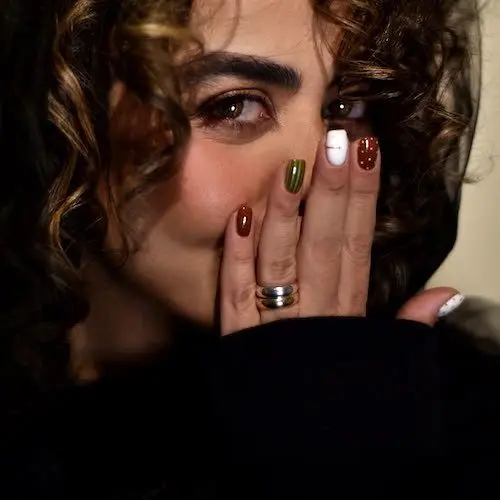 طرح ناخن‌ الهام اخوان