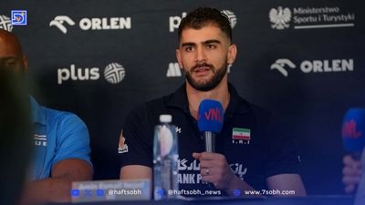 پوستر جنگنده ایران پیش از رویارویی با لهستان
