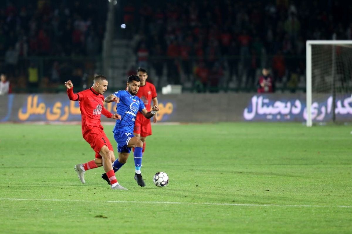 استقلال مقابل تراکتورسازی؛ آبی‌ها به نفع پرسپولیس بازی می‌کنند؟