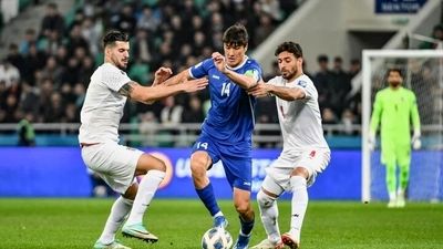 مهدی طارمی با زدن دو گل، بهترین بازیکن ایران و ازبکستان شد