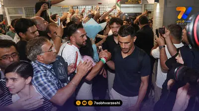 مهاجم جنجالی تیم ملی، ماهیگیر شد! +عکس