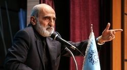 پیشنهاد حسین شریعتمداری به تلافی تحریم‌های اخیر اروپا با  «بستن تنگه هرمز»