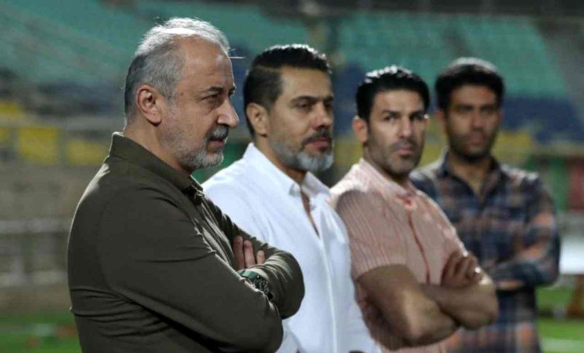 رسمی؛ رضا درویش در پرسپولیس ماندنی شد