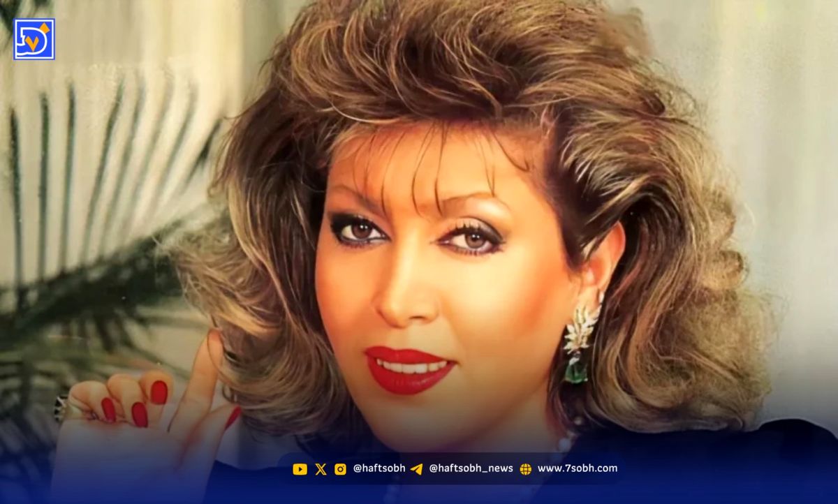 سفر در زمان|  «مهستی» در حال آشپزی کردن در خانه شخصی اش؛ دهه 50