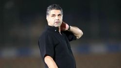 پیروز قربانی: بازیکن ما روی زمین افتاده بود، پرسپولیس گل زد!