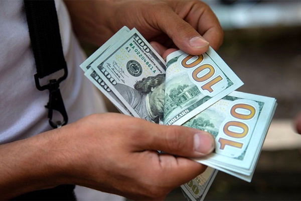 آخرین قیمت دلار امروز 8 مرداد؛ دلار کاهشی شد