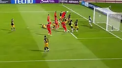 گل اول شباب الاهلی توسط سردار آزمون به دلیل آفساید رد شد