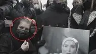 (عکس) تصاویری از حضور رعنای سریال دلنوازان در مراسم خاکسپاری دخترش ستایش