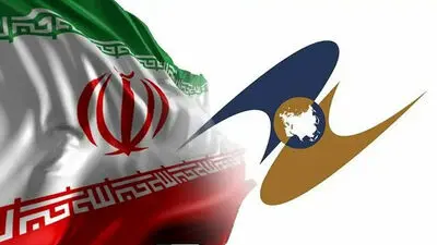 پیک های پیاده، رغیب همتایان موتوری‌شان