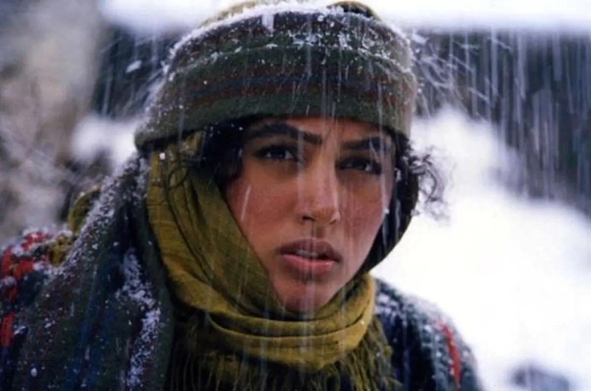 سفر زمان| گلشیفته فراهانی در کنار پارسا پیروزفر در بار کامیون؛ 22 سال پیش