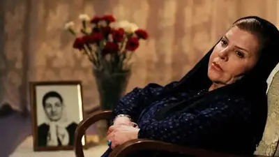 زمانی لیلا حاتمی باریستای کافه‌سینما جمهوری بود