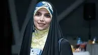 پدر مژده لواسانی و دختر محجبه‌اش در کنسرت علیرضا قربانی