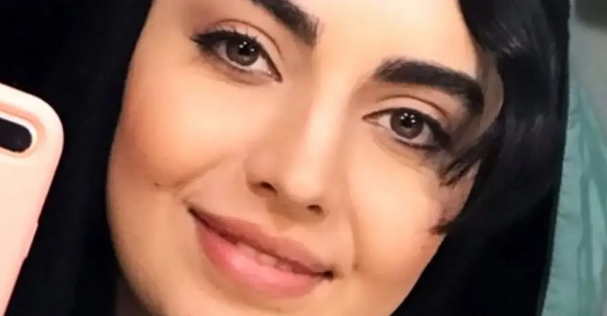 نگاهی به خونه زندگی مهشید جوادی با دکوراسیون کلاسیک و مجلل / ترکیبی برای عید