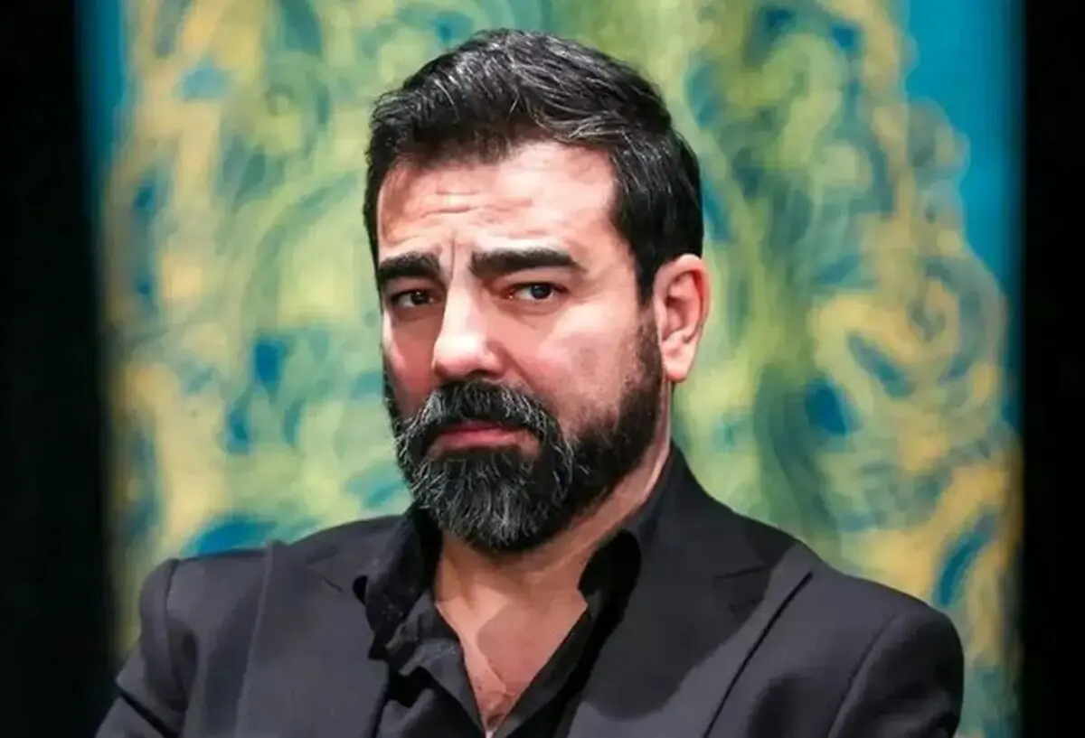 نگاهی به چیدمان منزل ساده اما با صفای بهزاد خلج / از پرده‌های اعیانی تا گرامافون کلاسیک