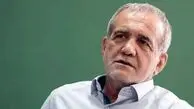 «مسعود پزشکیان» با جلیقه و لباس نظامی در قایق در دوران جنگ