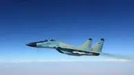 گشت‌زنی جنگنده‌های ارتش در آسمان تهران + عکس