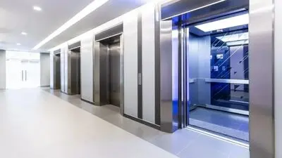 اگر هنگام حمله هوایی در آسانسور گیر افتادید، چه کنید؟