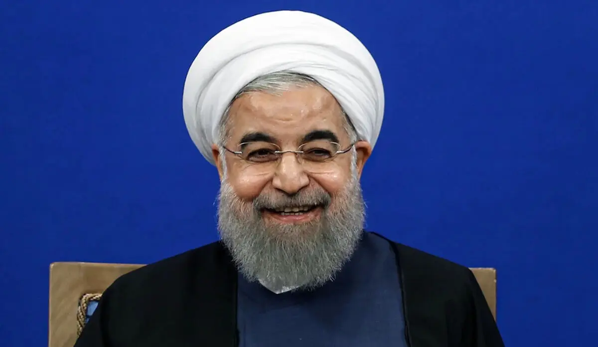 آلبوم تولد حسن روحانی با کیک شکلاتی