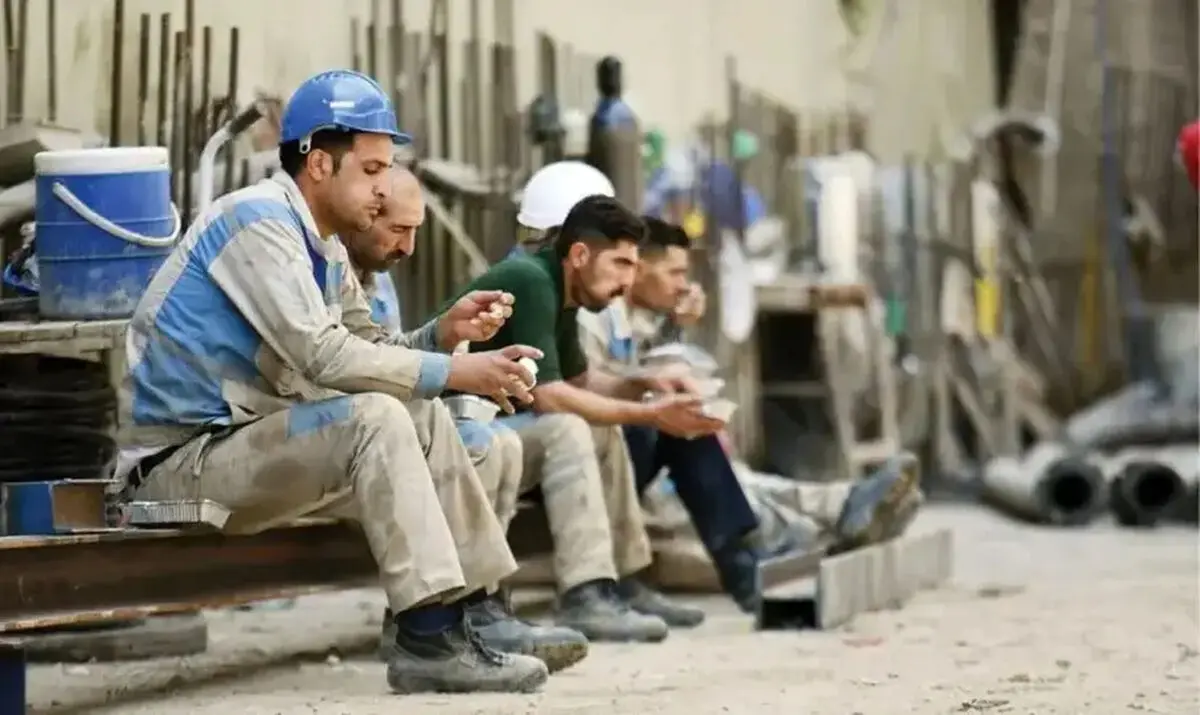 بازنگری در دستمزد کارگران در سال ۱۴۰۵
