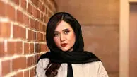سفر در زمان| ژست خاص «پریناز ایزدیار» در کنار «حسن معجونی» در فیلم «خوک»
