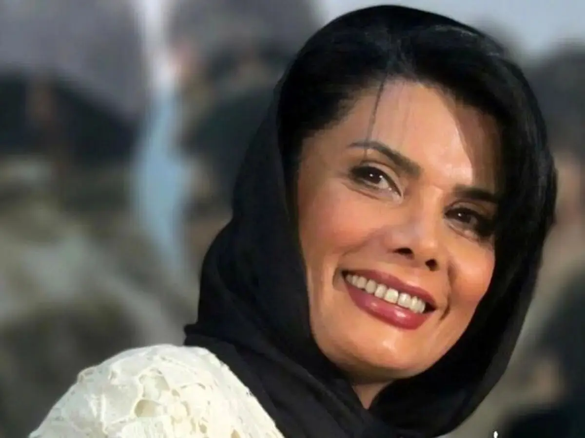 عاطفه رضوی: از جنگ و جنگ‌طلب‌ها گفت
