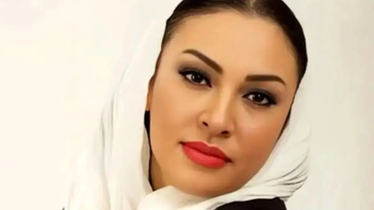 سفر در زمان | زیبا بروفه با کلاه خود و زره؛ 24 سال قبل