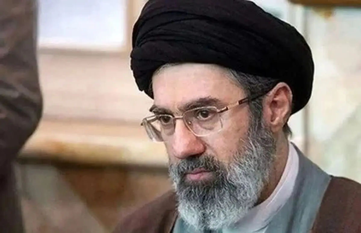 عکس کودکی آیت الله مجتبی خامنه ای همراه 3 برادر و 2 خواهرش کنار رهبری انقلاب از کودکی تا الان ! / داماد و عروس چه کسانی هستند؟