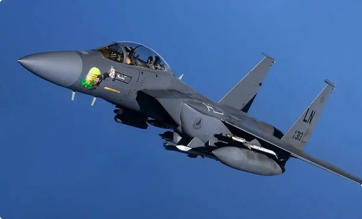 نگاهی به سیر تا پیاز مشخصات جنگنده F-15 + عکس ها