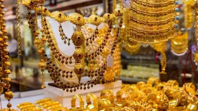 پیش بینی قیمت طلا امروز سه شنبه 24 شهریور / دلار، طلا را نگه داشت
