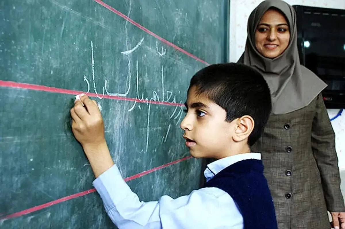 خبرخوش برای فرهنگیان / رقم دقیق هدیه دولت به مناسبت روز معلم ۱۴۰۵ مشخص شد + زمان واریز