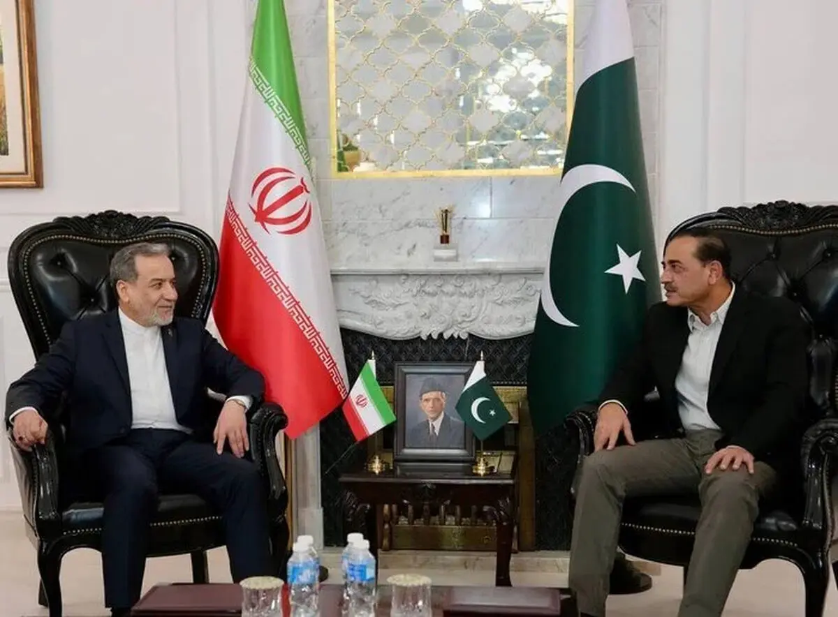 عراقچی از مسقط به اسلام آباد باز می‌گردد