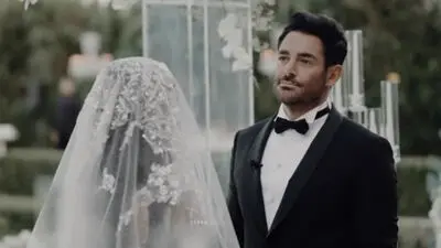 بیوگرافی محمدرضا گلزار و آیسان آقاخانی