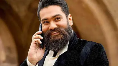 دانلود آهنگ تیتراژ سریال بدنام از علی زند وکیلی / نگاه تو ترانه جدایی خواند از تو فقط برای من غریبی ماند