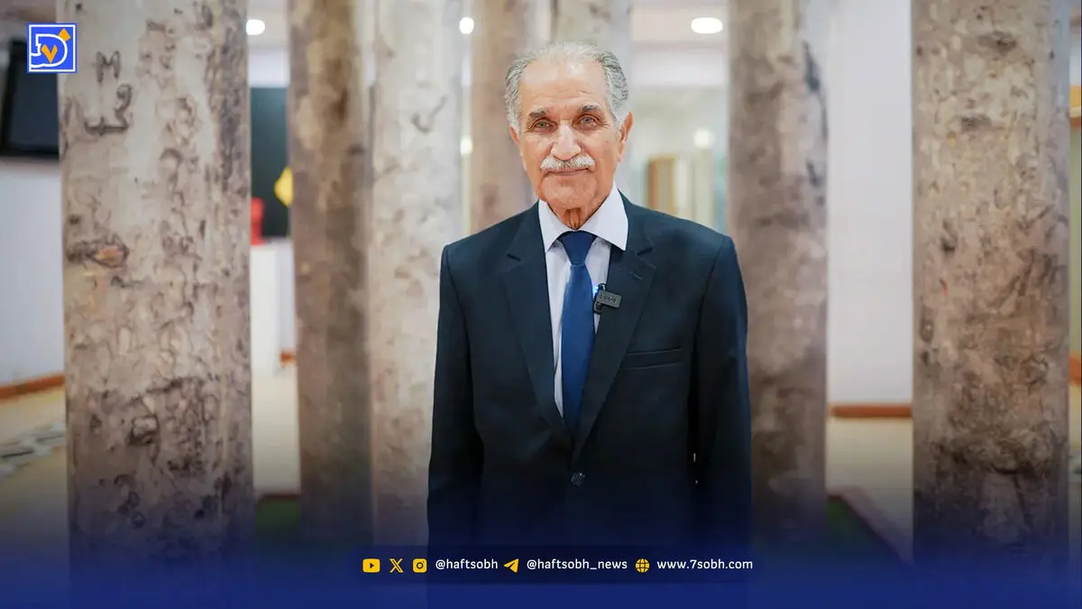 داستان معلمی که نمی‌دانست هنرمند است