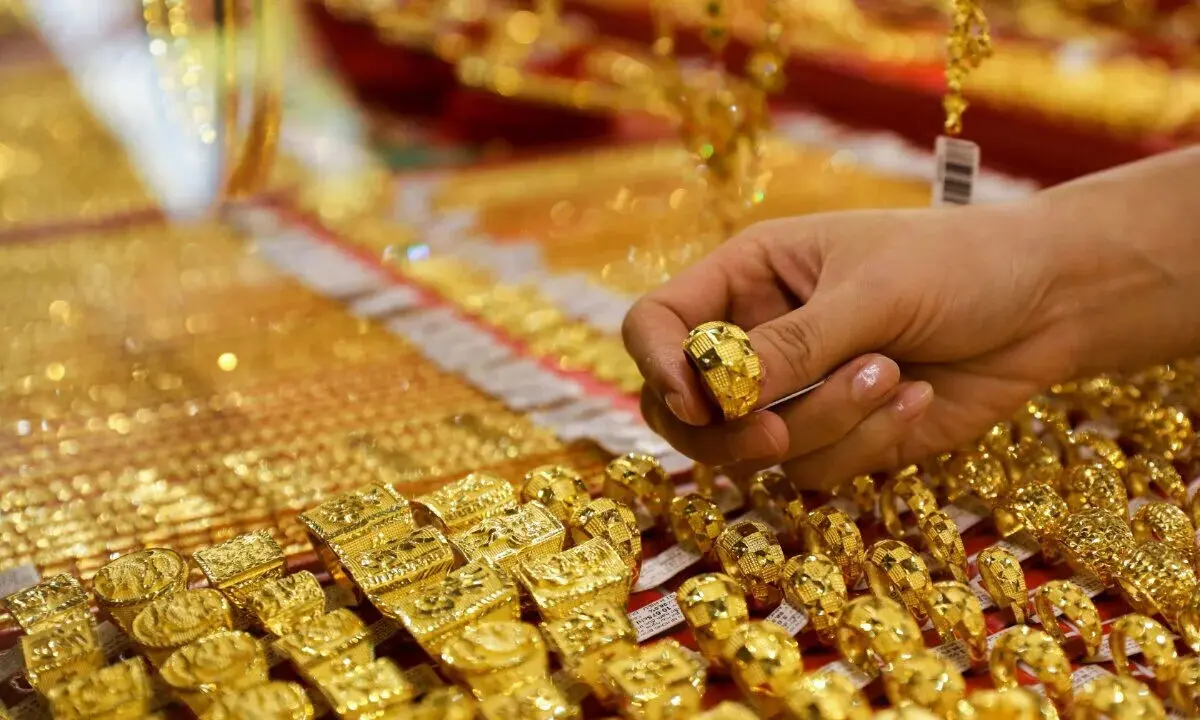 آخرین پیش بینی قیمت طلا و سکه امروز ۵ خرداد ۱۴۰۵ / طلا بخریم یا صبر کنیم؟