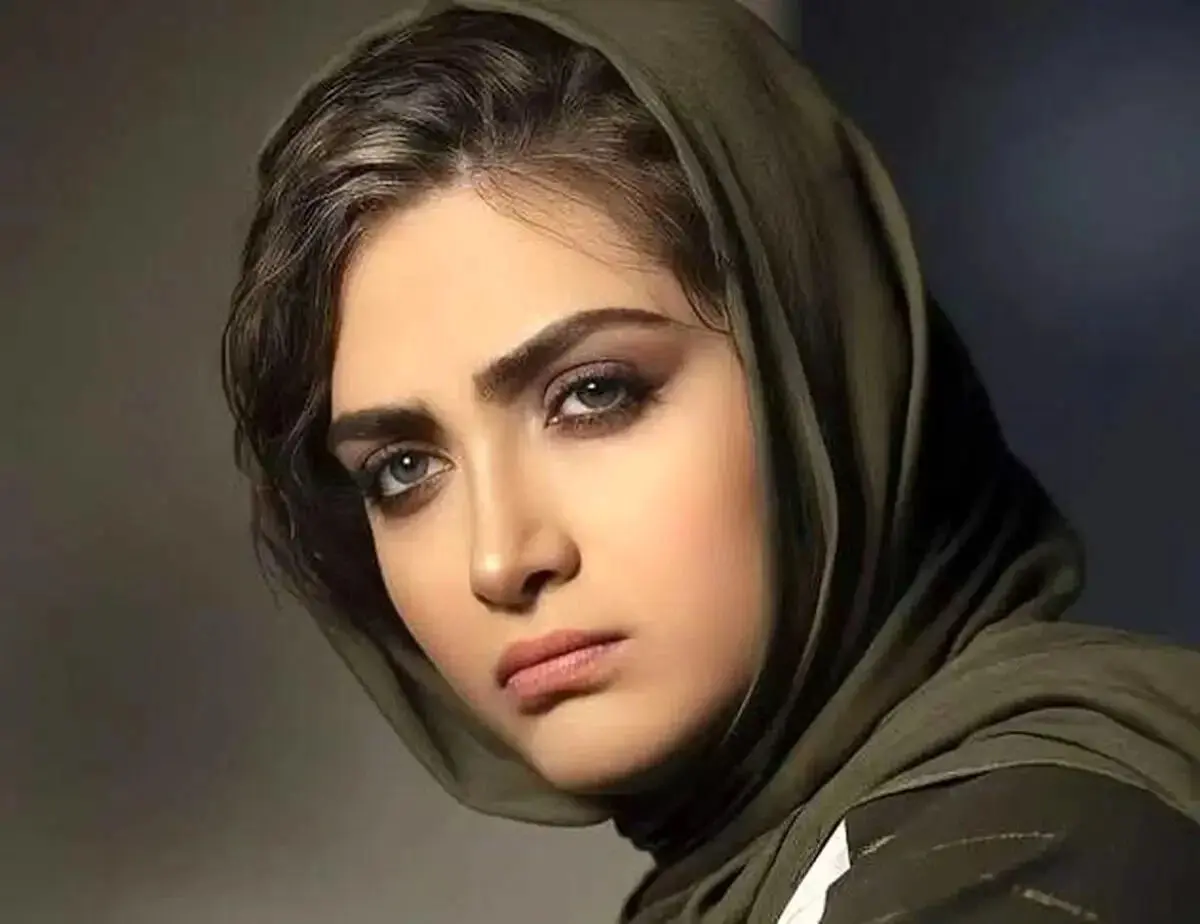 بیوگرافی و آلبوم تولد الناز ملک بازیگر چشم رنگی سریال گل سنگ