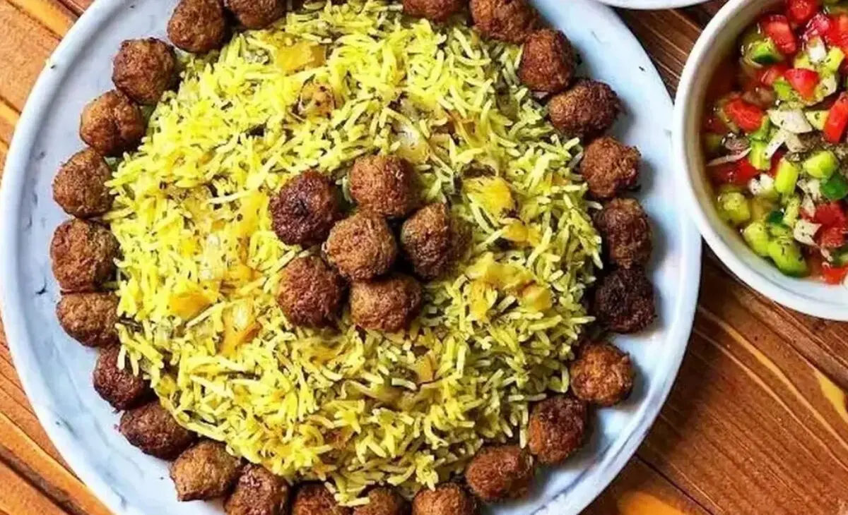 طرز تهیه کلم پلوی خوشمزه و اصیل + مواد لازم و نکات مهم