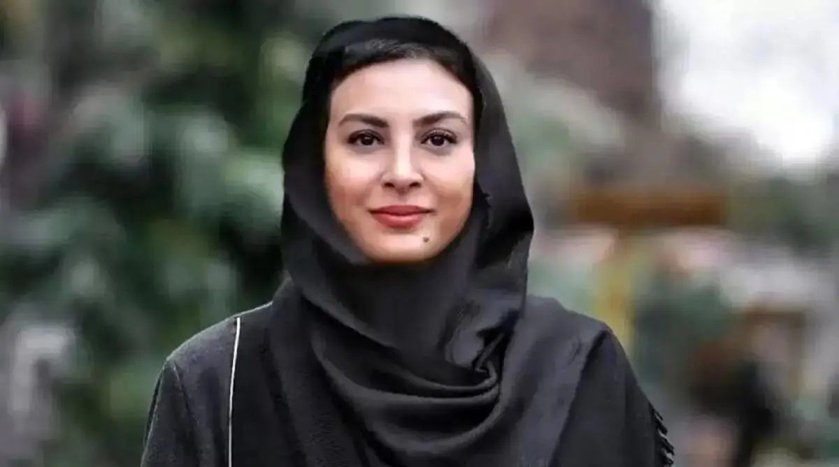 استایل سنتی حدیثه تهرانی با کت سوزن‌دوزی‌ شده
