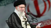 تصویری دیده نشده از آیت الله مجتبی خامنه‌ای در کنار رهبر شهید انقلاب+ عکس