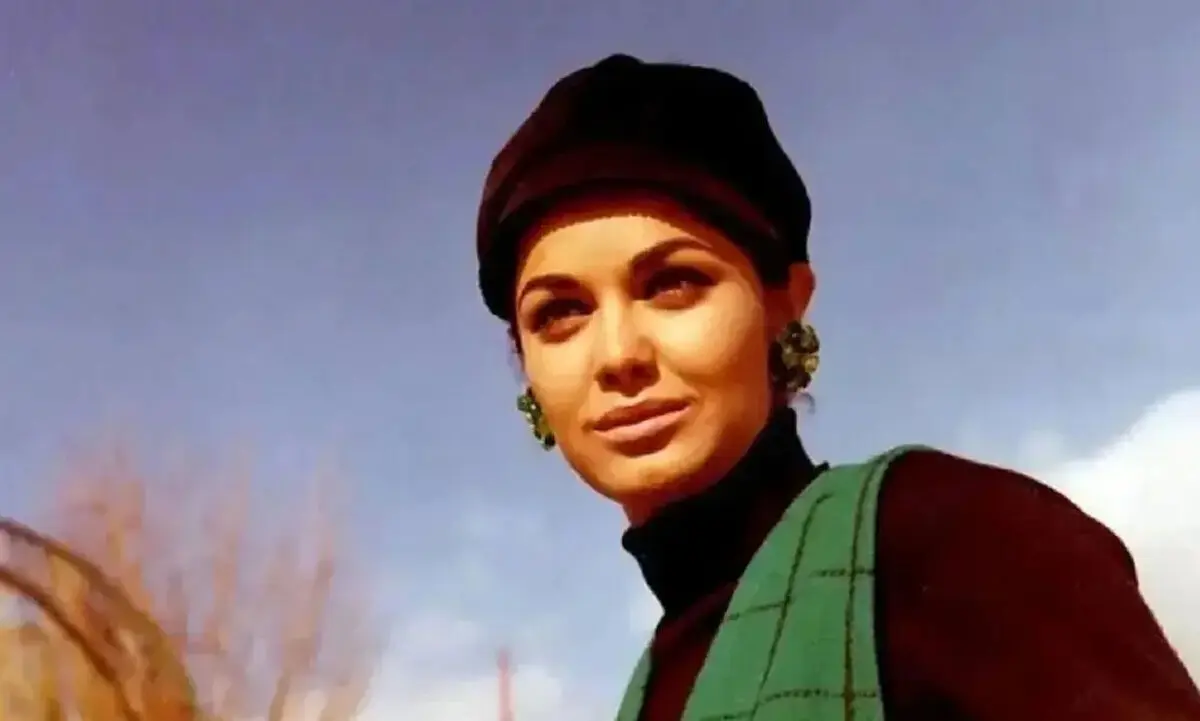 سفر در زمان؛ «نیلوفر و رضا بیک ایمانوردی» در نمایی از فیلم حسن دینامیت؛ سال 51