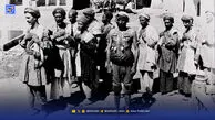 قفل آجین کردن‌ بدن و پاراگلایدرسواری فقیهه سلطانی