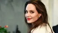 آنجلینا جولی ۵۱ ساله و خیره کننده در نیویورک؛ استایل تام فورد و فیلم جدید «کوتور» سوژه شد + عکس