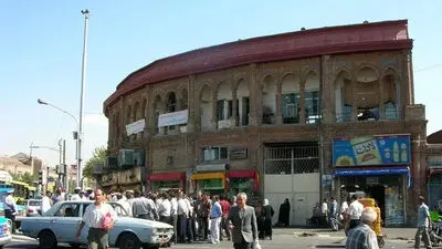 در جست‌وجوی شکوه «سرقبرآقا» در قلب مولوی