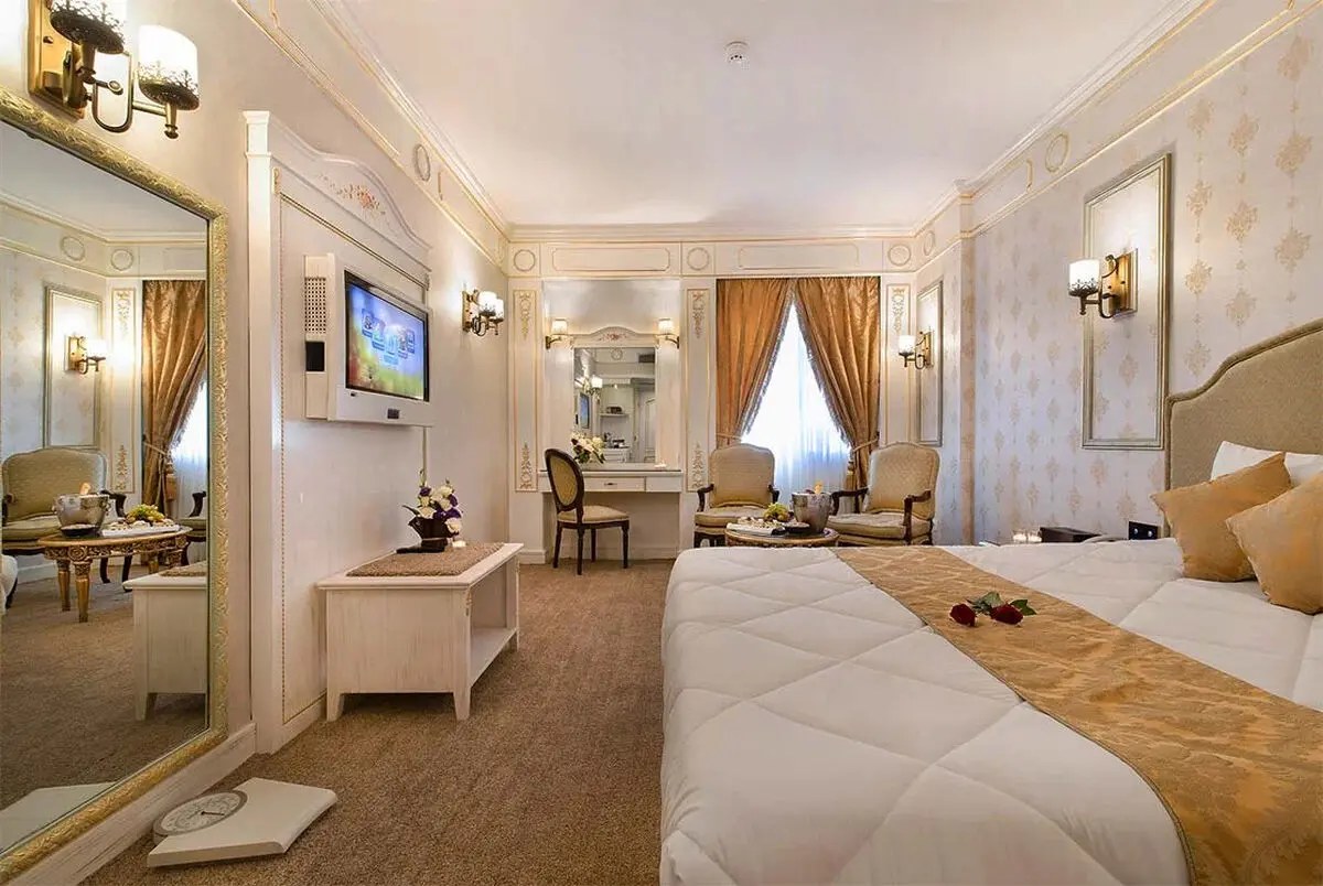 رئیس جامعه هتلداران از ۵۰ درصد تخفیف هتل‌ها برای اسکان مهمانان مراسم تشییع خبر داد
