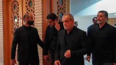 پزشکیان در روضه خانگی لاریجانی + عکس ها