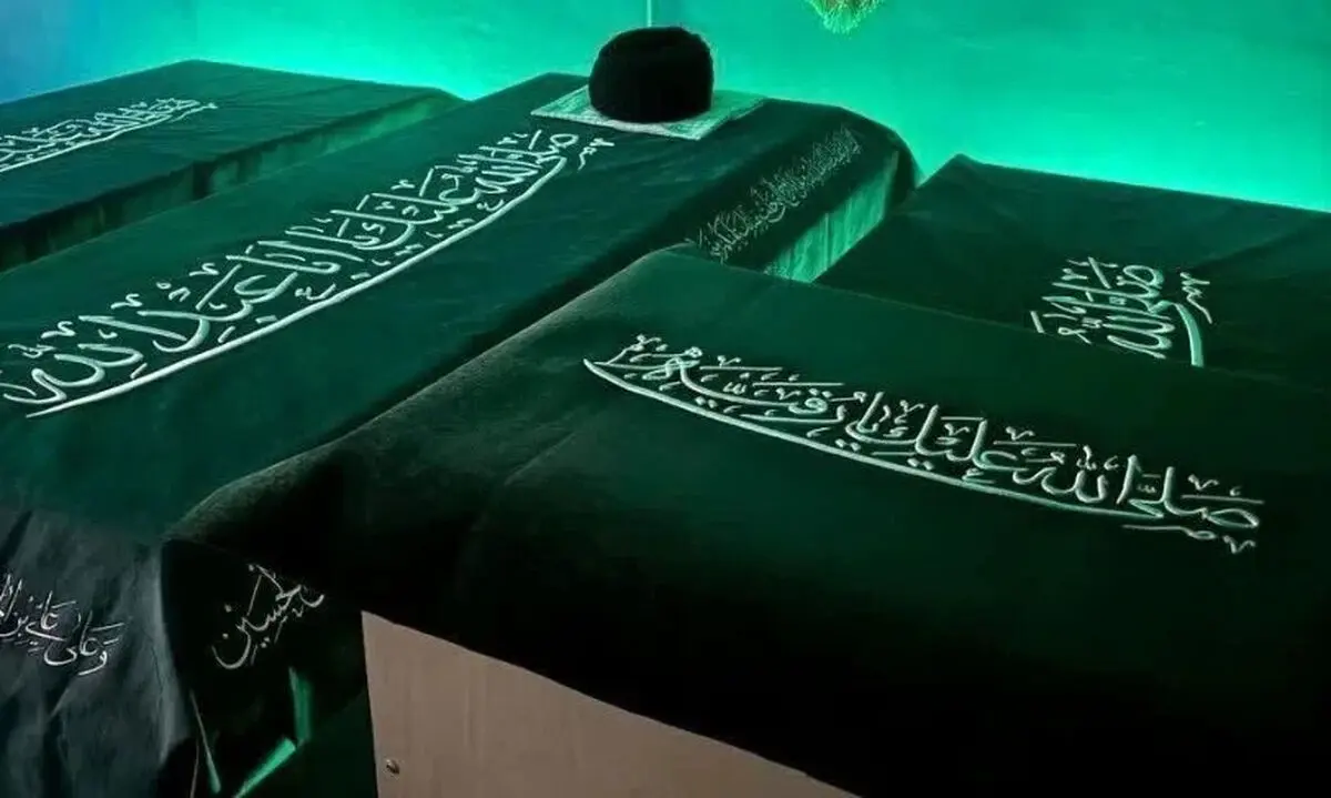 ویدئو| لحظه آماده‌سازی تابوت آقای شهید ایران