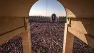 یک بنر جنجالی در مصلی تهران/ ترامپ تهدید شد!