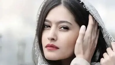 حضور پردیس احمدیه در مراسم تشییع/ ای رهبر شهیدم راهت ادامه دارد