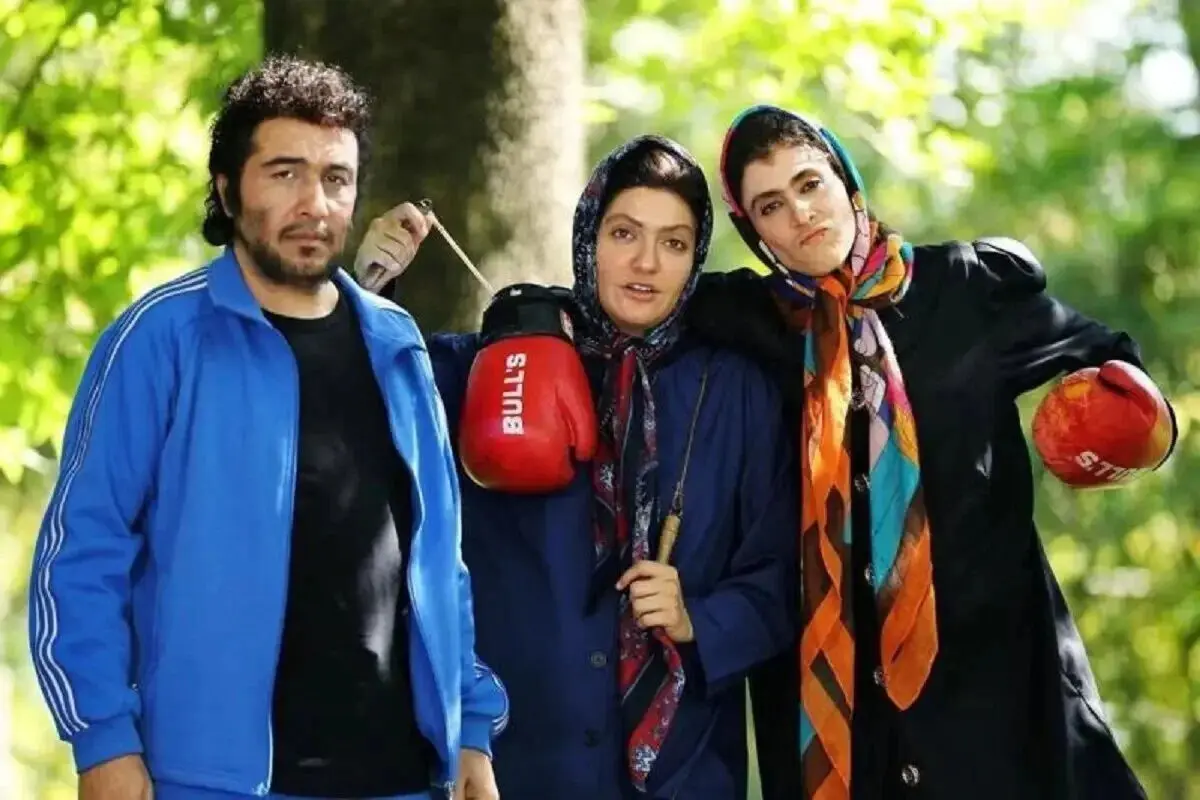صحنه عقد رضا عطاران و ویشگا آسایش/ بازیگران و نقش نهنگ عنبر 3