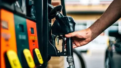 آخرین خبر از وام 400 میلیونی خودروهای فرسوده / سهمیه سوخت می سوزد؟